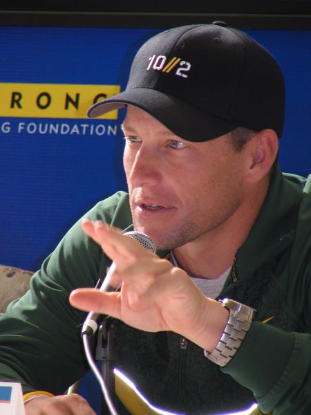 Lance Amstrong durante coletiva em NY (foto: Donata Lustosa/ www.webrun.com.br)