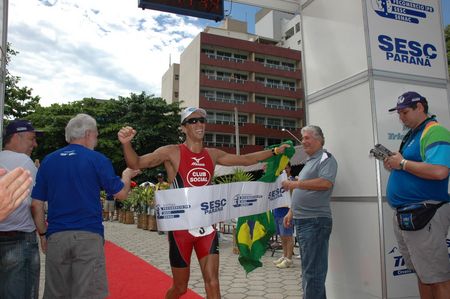 Juraci torce pela não convocação de um atleta canadense para ir aos jogos (foto: Divulgação )