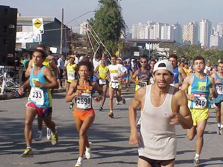 Largada da prova na temporada 2002 (foto: Harry Thomas Jr  Arquivo WebRun)