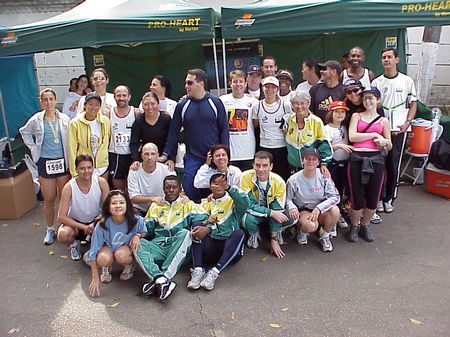 Parte da equipe Branca BR Esporte uma das mais antigas participantes do Circuito Corpore (foto: Harry Thomas Jr Arquivo WebRun)