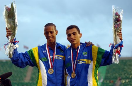 Hudson dos Santos e Marilson Gomes   ouro e bronze  respsctivamente  nos 5000m (foto: Washington Alves)