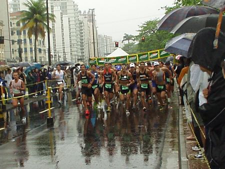 Devido a chuva a prova foi transformada em duathlon (foto: Juliana Ikeda)