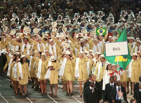 Delegação brasileira na abertura das Olimpíadas de Sydney (foto: Divulgação)