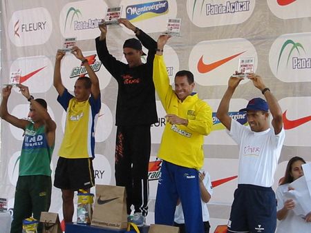Pódio Masculino: Marcelo José da Silva foi o campeão (foto: Harry Thomas Jr/ WebRun)