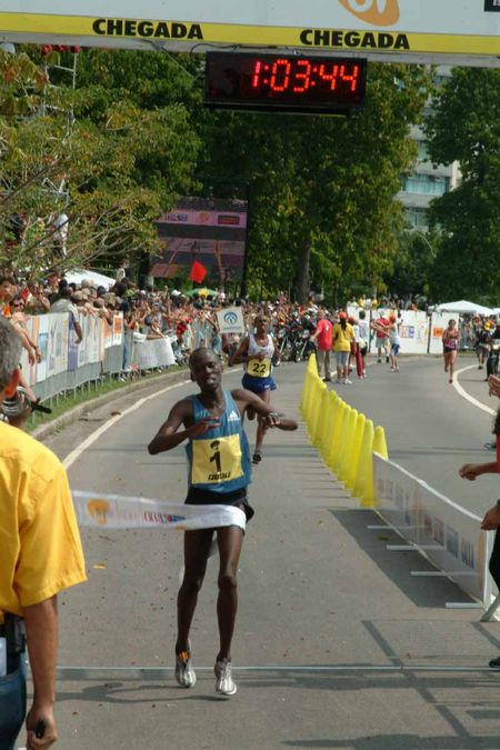 Rigut tentará o tricampeonato (foto: Divulgação)