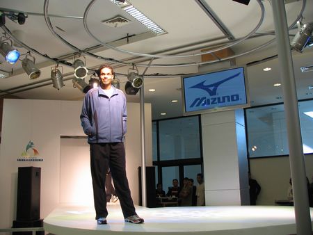 Coleção outono-inverno Mizuno 2005 (foto: Donata Lustosa/ WebRun)