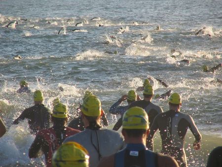 Triathletas partem para o Ironman hoje de manhã (foto: Harry Thomas Jr)