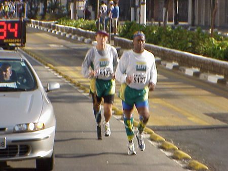 Atletas amputados competindo (foto: Harry Thomas Jr Arquivo WebRun)