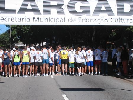 Largada da prova em Jundiaí (foto: Divulgação)