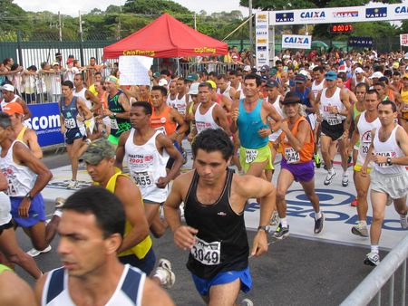 Largada da Maratona em 2005 (foto: Donata Lustosa/ Webrun)