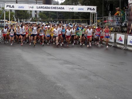 Mais de 800 atletas participaram da prova (foto: Divulgação/BMA Informação)