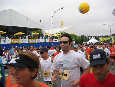 Revezamento deve reunir 20 mil pessoas (foto: Donata Lustosa/ www.webrun.com.br)