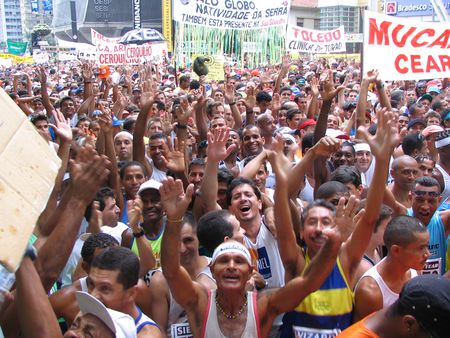 A largada em meio à muvuca é um desrespeito ao corredor (foto: Harry Thomas Júnior/ www.webrun.com.br)