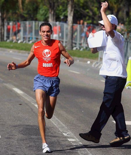 Franck é o segundo do ranking de maratonas  atrás de Vanderlei Cordeiro (foto: Divulgação/ ZDL)