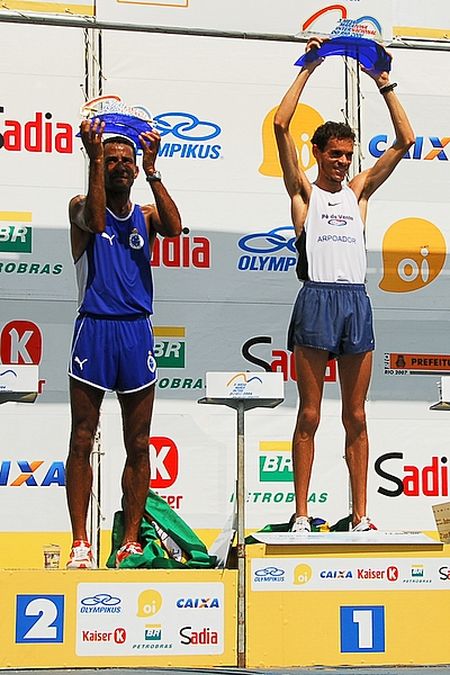 João da Bota foi o 2º colocado e Franck Caldeira o 1º na Meia do Rio. Eles se enfrentam novamente em MG (foto: Danilo Belmonte/ www.webrun.com.br)