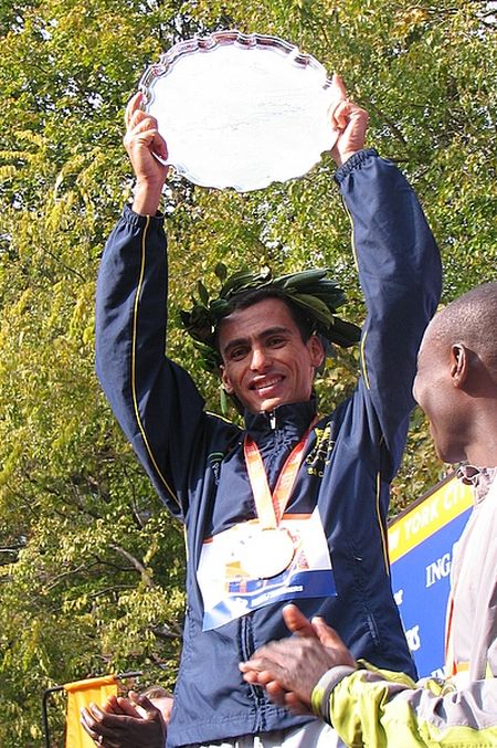 Após Nova York Marílson dá largada para corrida beneficente (foto: Donata Lustosa/ www.webrun.com.br)