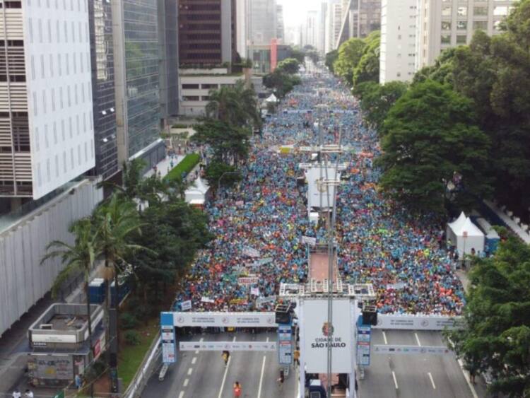Quenianos vencem 98ª São Silvestre - Webrun