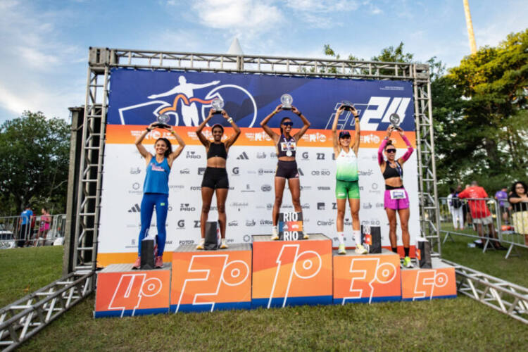 Grazielle Zarri e Fabio Correia vencem a prova de 5k da Maratona do Rio