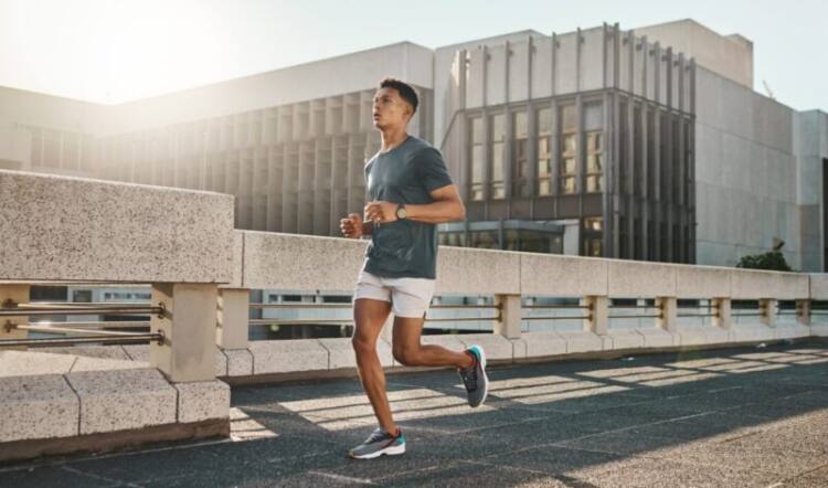 Quais os impactos do tempo seco e baixa umidade do ar durante a prática de exercícios?