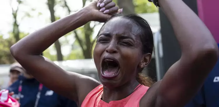 Com direito a Sub 2h: recordes históricos marcam Maratona de Londres 2026