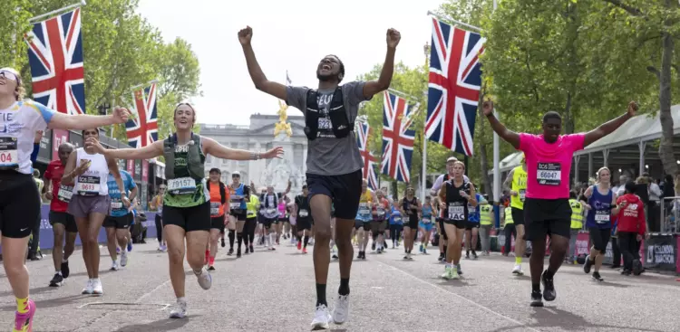 Com direito a Sub 2h: recordes históricos marcam Maratona de Londres 2026