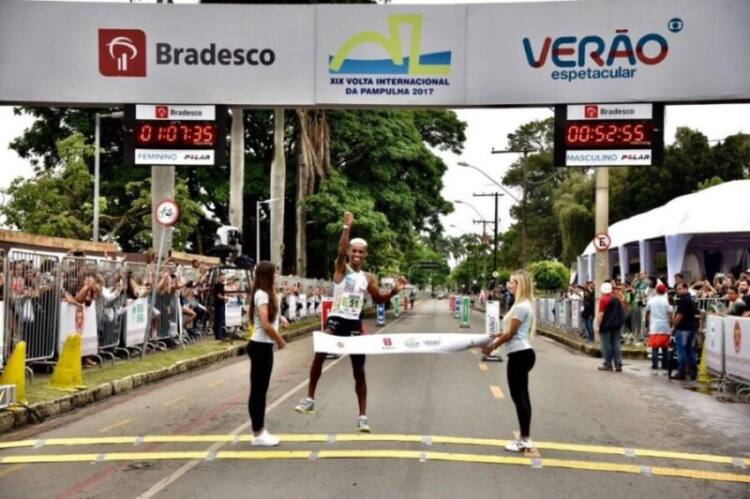 Giovani conquistou o título por mais um ano Foto: Sérgio Shibuya/MBraga Comunicação