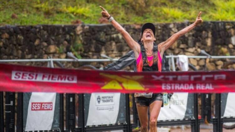 Rosália Camargo festejou sua 13° vitória no Xterra/ Foto: DIvulgação