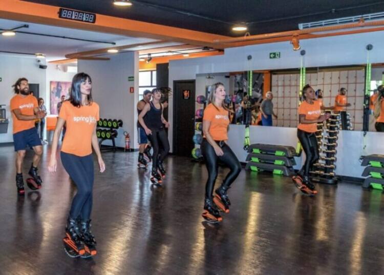 Rebound: treino é opção divertida para melhorar o condicionamento físico Foto: Divulgação